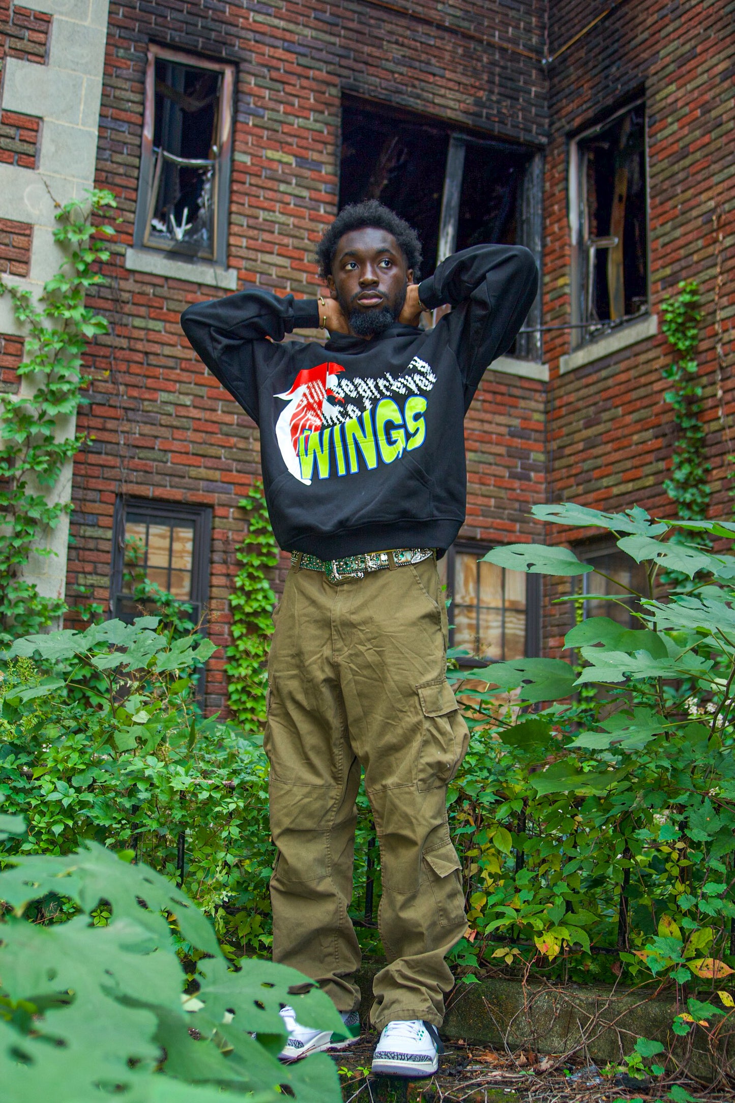 "STILL SEARCHING" HOODIE BLACK